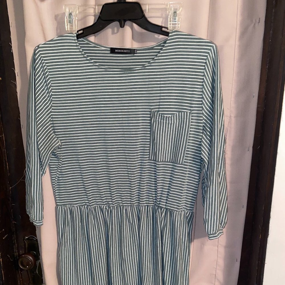 Merokeety Size 2X Grey and White Stripe 3/4 Sleeve Dress